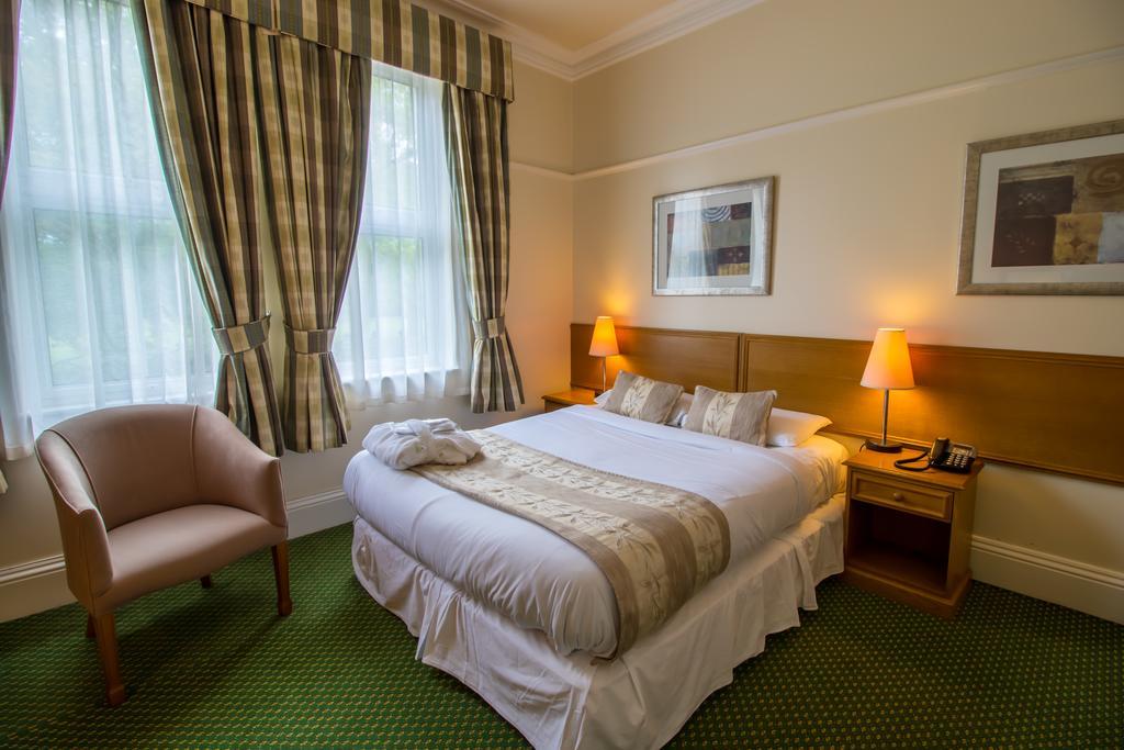 A Park View Hotel ولفرهامبتون المظهر الخارجي الصورة