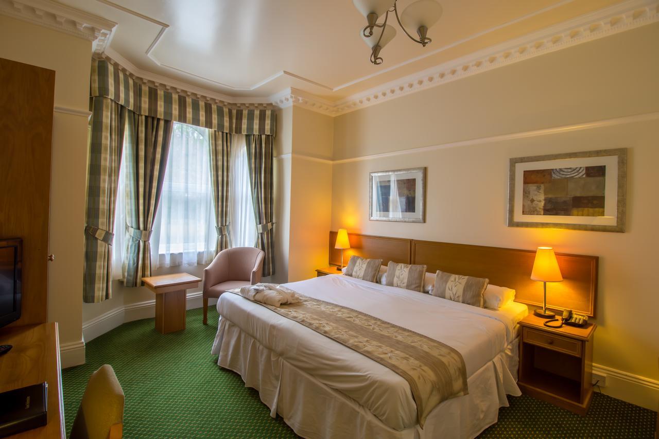 A Park View Hotel ولفرهامبتون المظهر الخارجي الصورة
