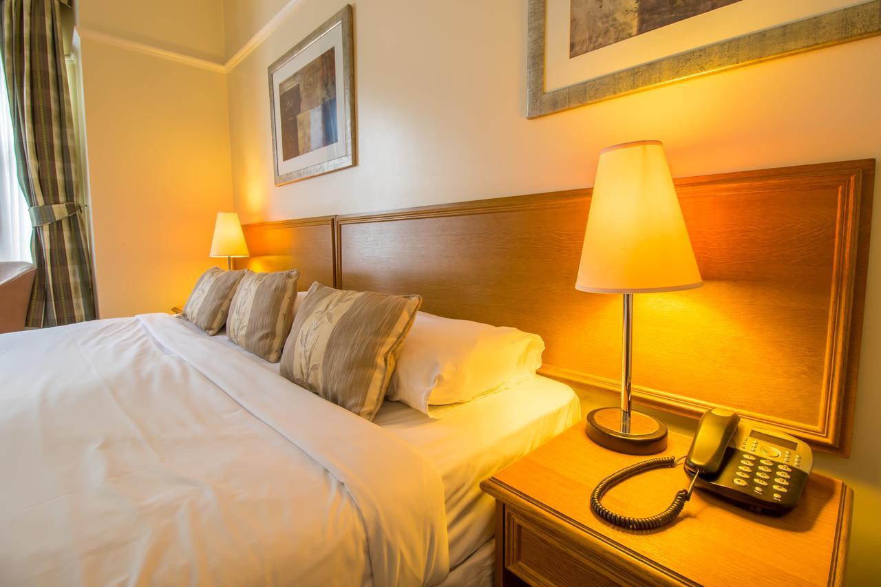 A Park View Hotel ولفرهامبتون المظهر الخارجي الصورة